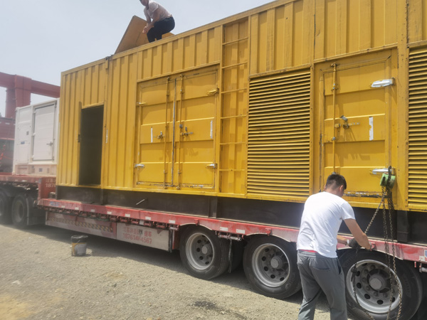 西畴除了负载情况和发动机维护，还有哪些因素会影响 200kw 柴油发电机的油耗？