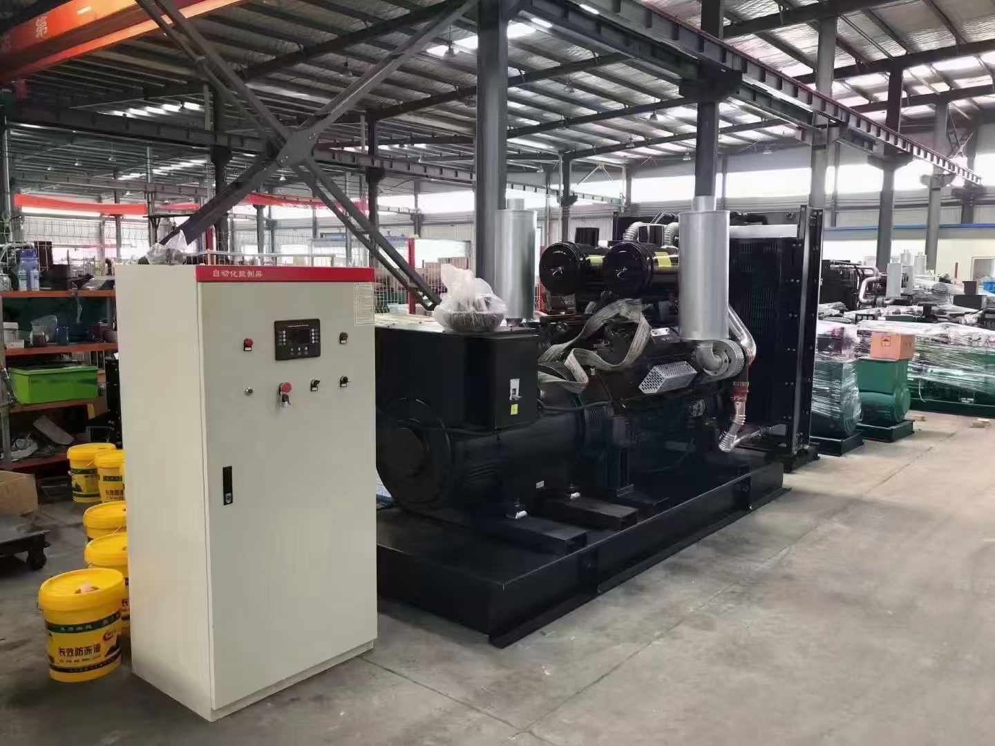 西畴柴油发电机运行时的噪音和振动水平如何？